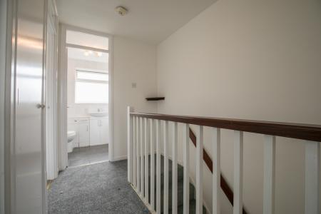 3 bedroom Terraced House to let in Palmers Close, Maidenhead, SL6