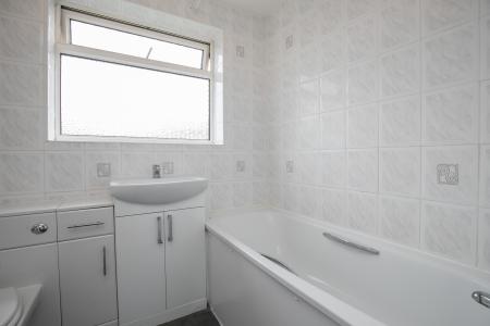 3 bedroom Terraced House to let in Palmers Close, Maidenhead, SL6