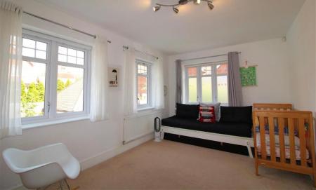 3 bedroom End of terrace house to let in Bhamra Gardens, Maidenhead, SL6