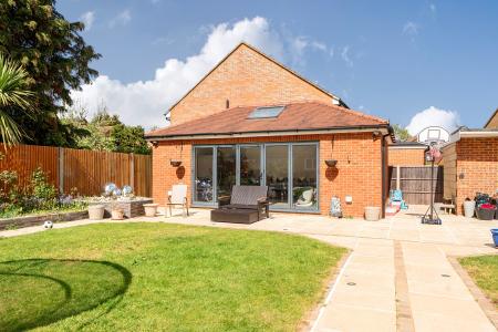 4 bedroom Detached house for sale in Quaves Road, Slough, SL3