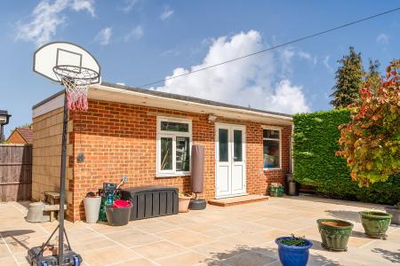 4 bedroom Detached house for sale in Quaves Road, Slough, SL3