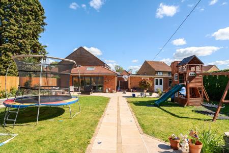 4 bedroom Detached house for sale in Quaves Road, Slough, SL3