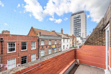 3 bedroom Maisonette to let in St Marys Walk, Maidenhead, SL6