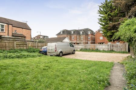 1 bedroom Flat for sale in Forlease Rd, Maidenhead, SL6