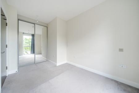 1 bedroom Flat to let in Clivemont Road, Maidenhead, SL6