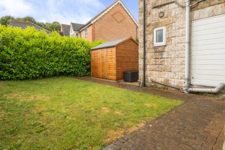 2 bedroom Flat for sale in Raymill Rd East, Maidenhead, SL6