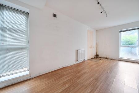 2 bedroom Flat for sale in Raymill Rd East, Maidenhead, SL6