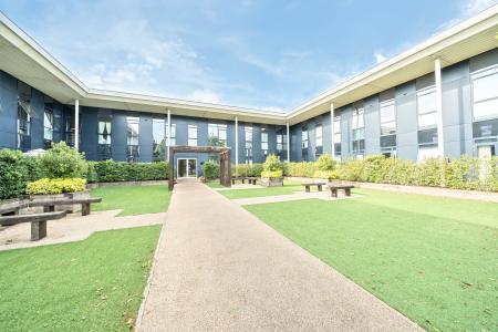 1 bedroom Flat to let in Clivemont Road, Maidenhead, SL6