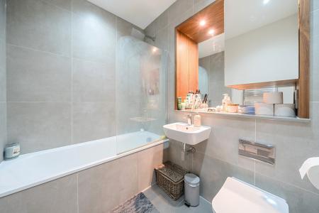 1 bedroom Flat to let in Clivemont Road, Maidenhead, SL6