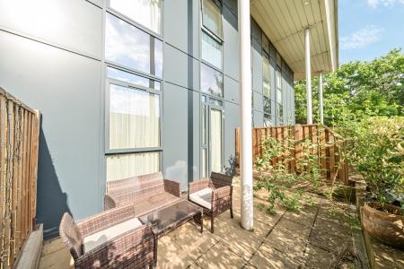 1 bedroom Flat to let in Clivemont Road, Maidenhead, SL6