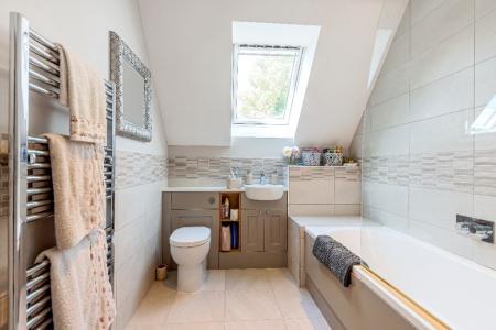 1 bedroom Flat to let in Boyn Hill Road, Maidenhead, SL6