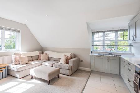 1 bedroom Flat to let in Boyn Hill Road, Maidenhead, SL6