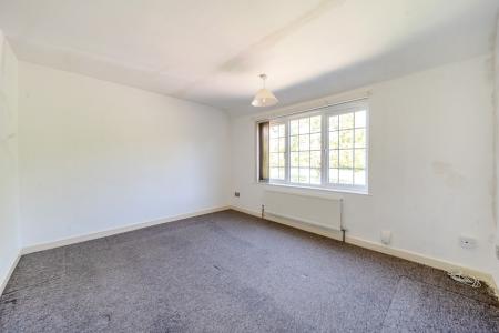 3 bedroom Semi-detached house to let in Whiteley, Windsor, SL4