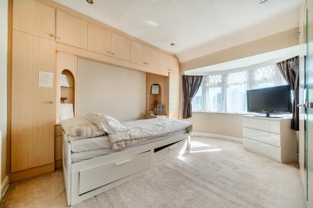 3 bedroom Semi-detached house for sale in Twyford Road, West Harrow, London, HA2