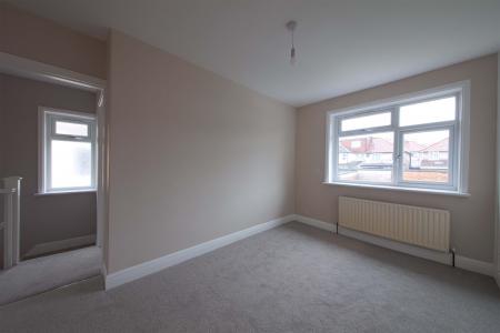 3 bedroom Semi-detached house to let in Boyn Valley Road, Maidenhead, SL6