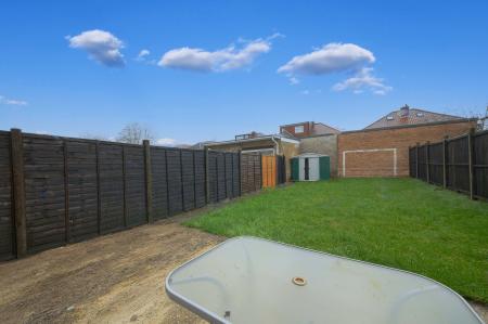 3 bedroom Semi-detached house to let in Boyn Valley Road, Maidenhead, SL6