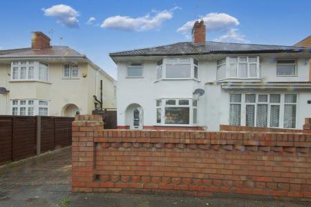 3 bedroom Semi-detached house to let in Boyn Valley Road, Maidenhead, SL6