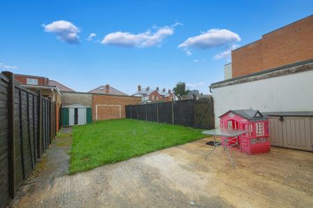 3 bedroom Semi-detached house to let in Boyn Valley Road, Maidenhead, SL6