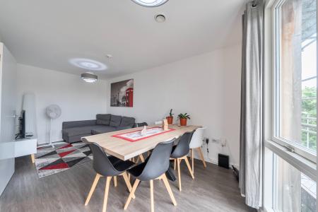2 bedroom Flat to let in Kidwells Close, Parklands, Maidenhead, SL6