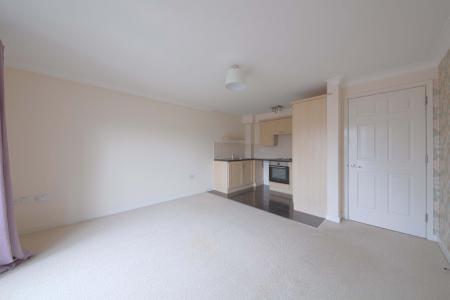 2 bedroom Flat to let in Grenfell Road, Maidenhead, SL6