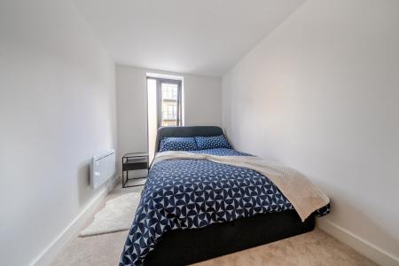 2 bedroom Flat to let in West Street, Maidenhead, SL6