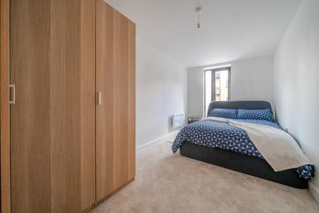 2 bedroom Flat to let in West Street, Maidenhead, SL6