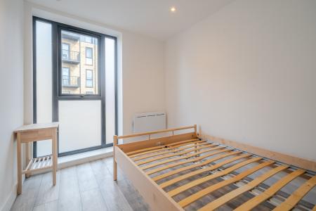 2 bedroom Flat to let in West Street, Maidenhead, SL6