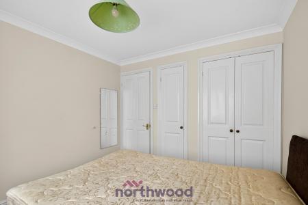 2 bedroom Flat for sale in Alston Gardens, Maidenhead, SL6