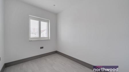 4 bedroom Detached house to let in Courthouse Road, Maidenhead, SL6