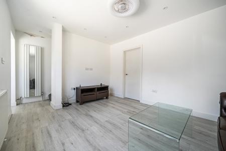 3 bedroom Semi-detached house to let in Boyn Valley Road, Maidenhead, SL6