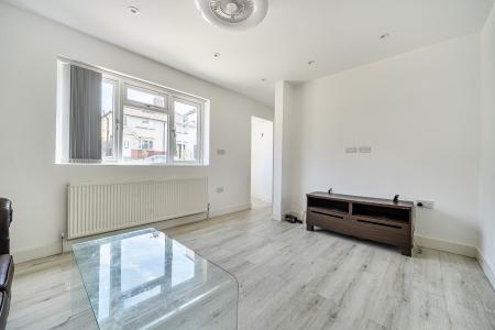 3 bedroom Semi-detached house to let in Boyn Valley Road, Maidenhead, SL6