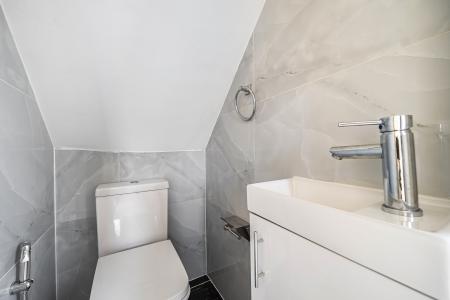 3 bedroom Semi-detached house to let in Boyn Valley Road, Maidenhead, SL6
