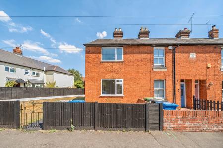3 bedroom End of terrace house to let in Courthouse Road, Maidenhead, SL6