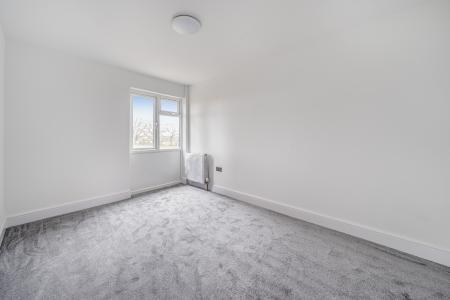 3 bedroom Detached house to let in Ivy Close, Maidenhead, SL6