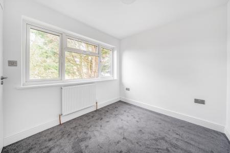 3 bedroom Detached house to let in Ivy Close, Maidenhead, SL6