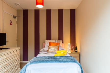 1 bedroom Terraced House to let in Wayside Mews, Maidenhead, SL6