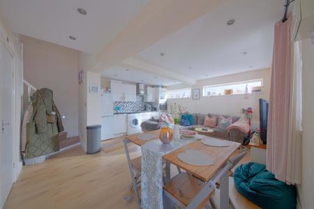 Belmont Vale, Maidenhead, SL6