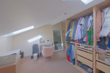 1 bedroom Semi-detached house to let in Belmont Vale, Maidenhead, SL6