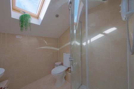 1 bedroom Semi-detached house to let in Belmont Vale, Maidenhead, SL6