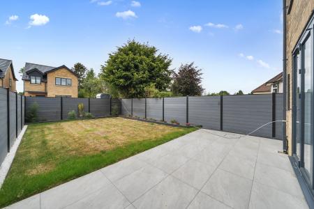1 bedroom House share to let in Courthouse Road, Maidenhead, SL6