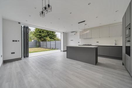 1 bedroom House share to let in Courthouse Road, Maidenhead, SL6