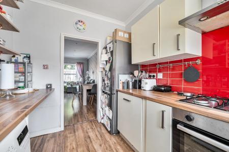 3 bedroom End of terrace house to let in Lantern Walk, Maidenhead, SL6