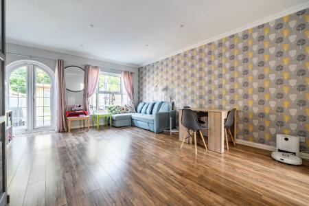 3 bedroom End of terrace house to let in Lantern Walk, Maidenhead, SL6