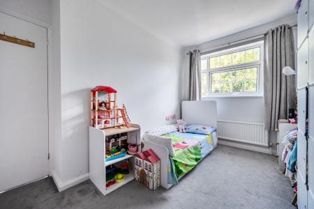 3 bedroom End of terrace house to let in Lantern Walk, Maidenhead, SL6