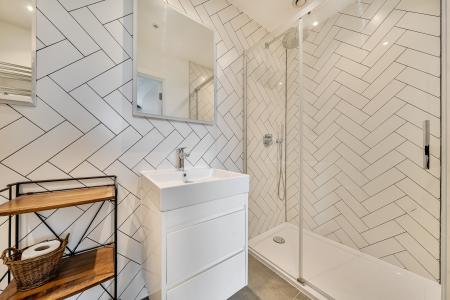 2 bedroom Flat to let in 15 Bath Road, Slough, SL1