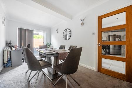 3 bedroom Semi-detached house to let in Blumfield Crescent, Burnham, Slough, SL1