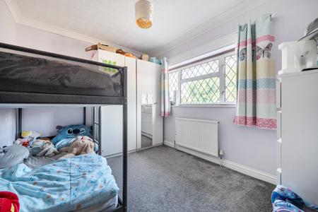 4 bedroom Semi-detached house to let in Blumfield Crescent, Burnham, Slough, SL1