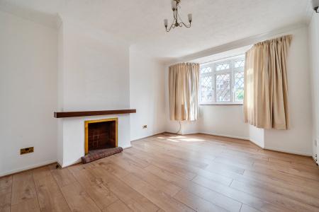 3 bedroom Semi-detached house to let in Queens Road, Eton Wick, Windsor, SL4