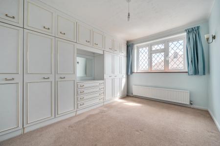 3 bedroom Semi-detached house to let in Queens Road, Eton Wick, Windsor, SL4