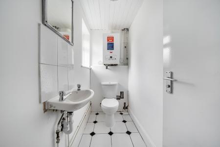1 bedroom Detached house to let in Albany Road, Windsor, SL4